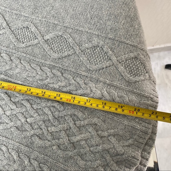 Gap Heather Grey Faux Fur Hooded Cable Knit Poncho - Picture 8 of 8